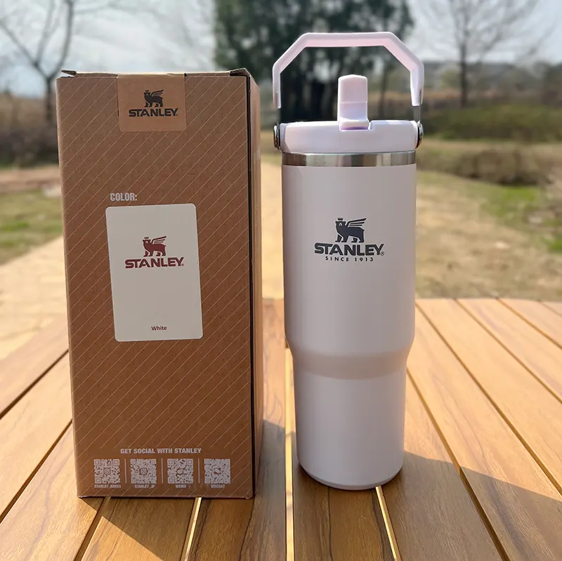 STANLEY The IceFlow™ Flip Straw Tumbler ماگ
