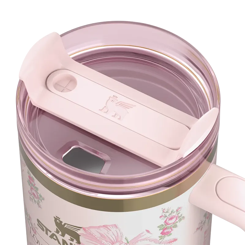 STANLEY X LoveShackFancy Holiday Quencher ماگ
