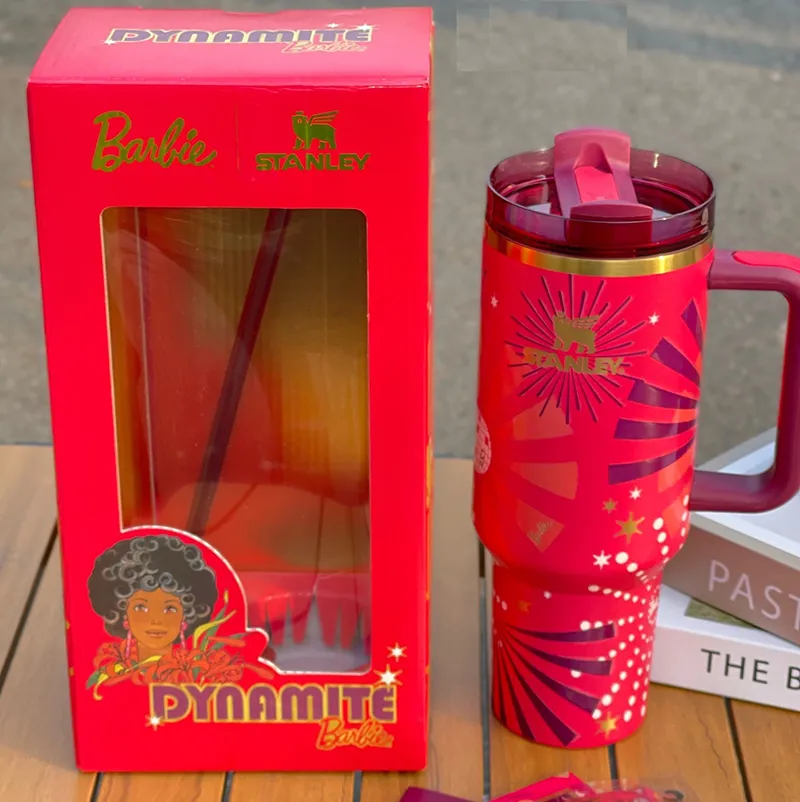 STANLEY Barbie™ x '80s Dynamite Quencher ماگ
