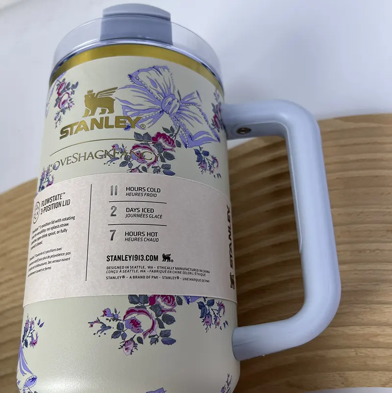 STANLEY X LoveShackFancy Holiday Quencher ماگ